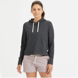 Vuori Essential Hoodie XS
Charcoal Heather